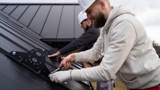 Navigating the Roofing Landscape: A Comprehensive Guide to Choosing the 